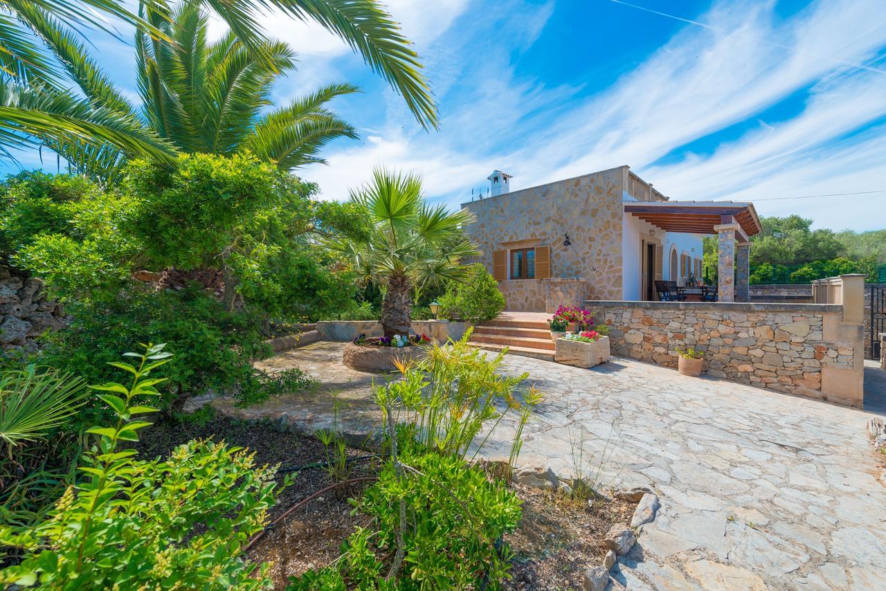 Barcelo-Danus Villa Puerto Colom Exterior foto